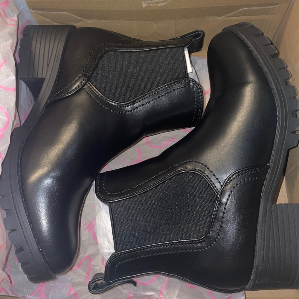 sugar boots like new condition